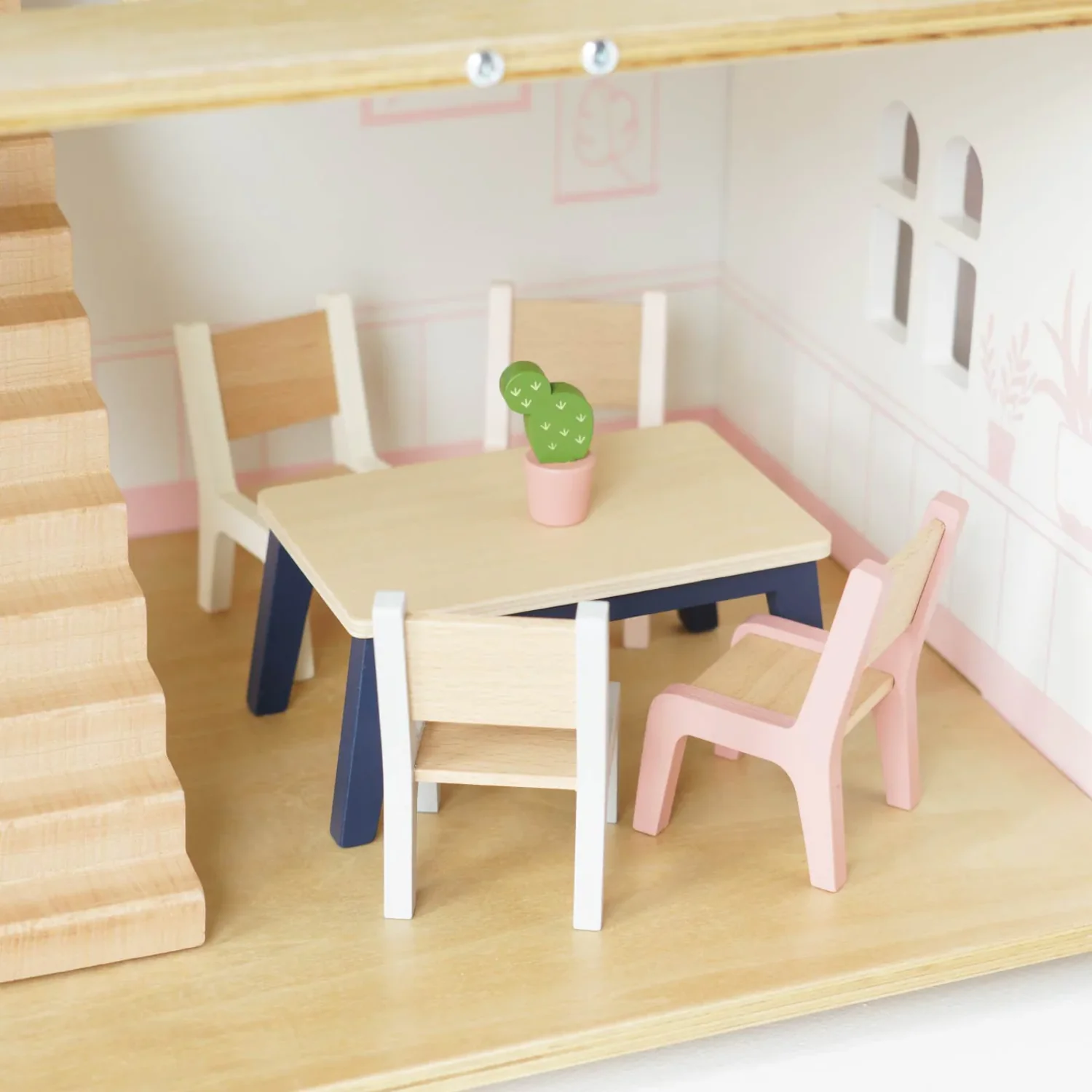 Roseheart Wooden Dolls House & Furniture - Image 11