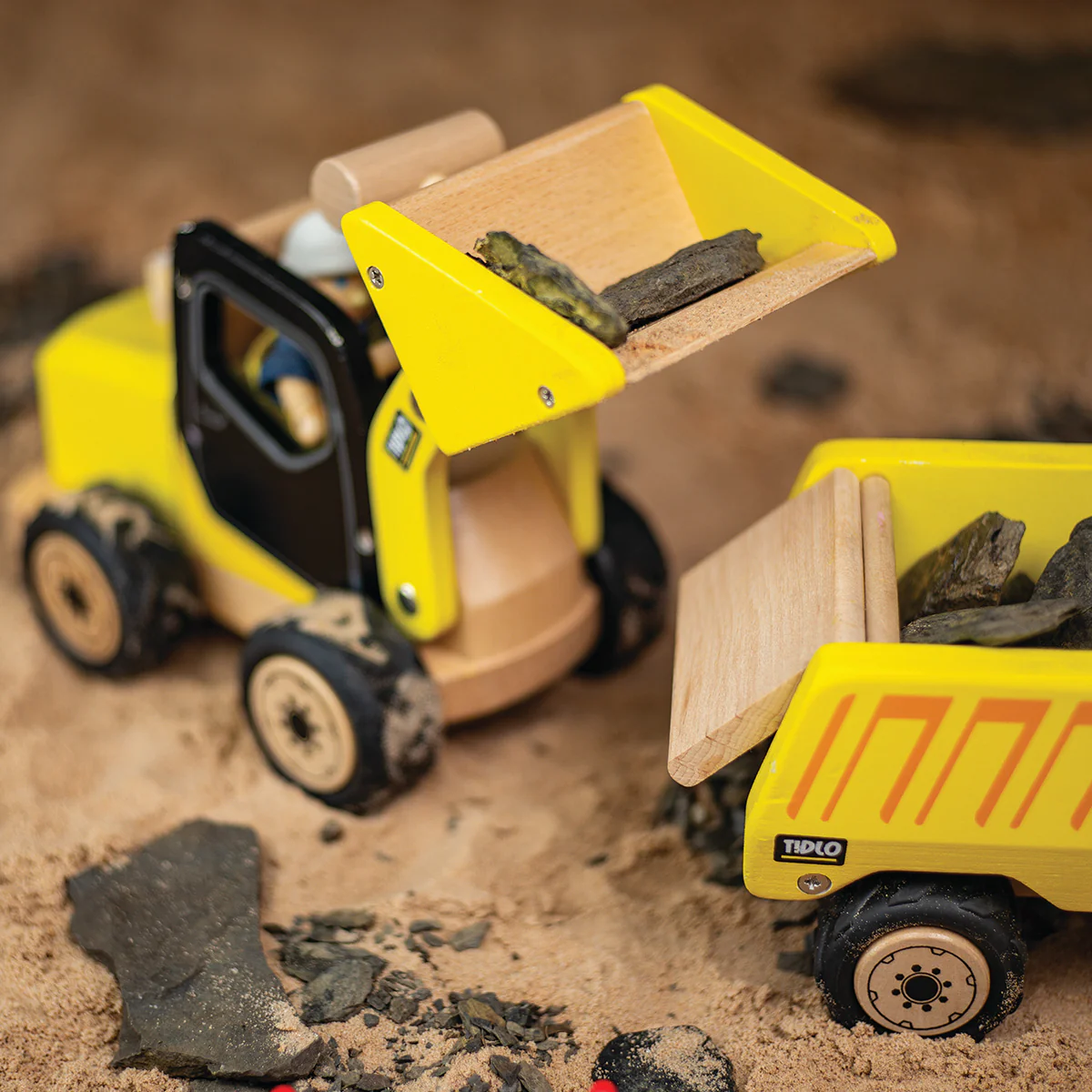 Wooden Front End Loader - Image 3